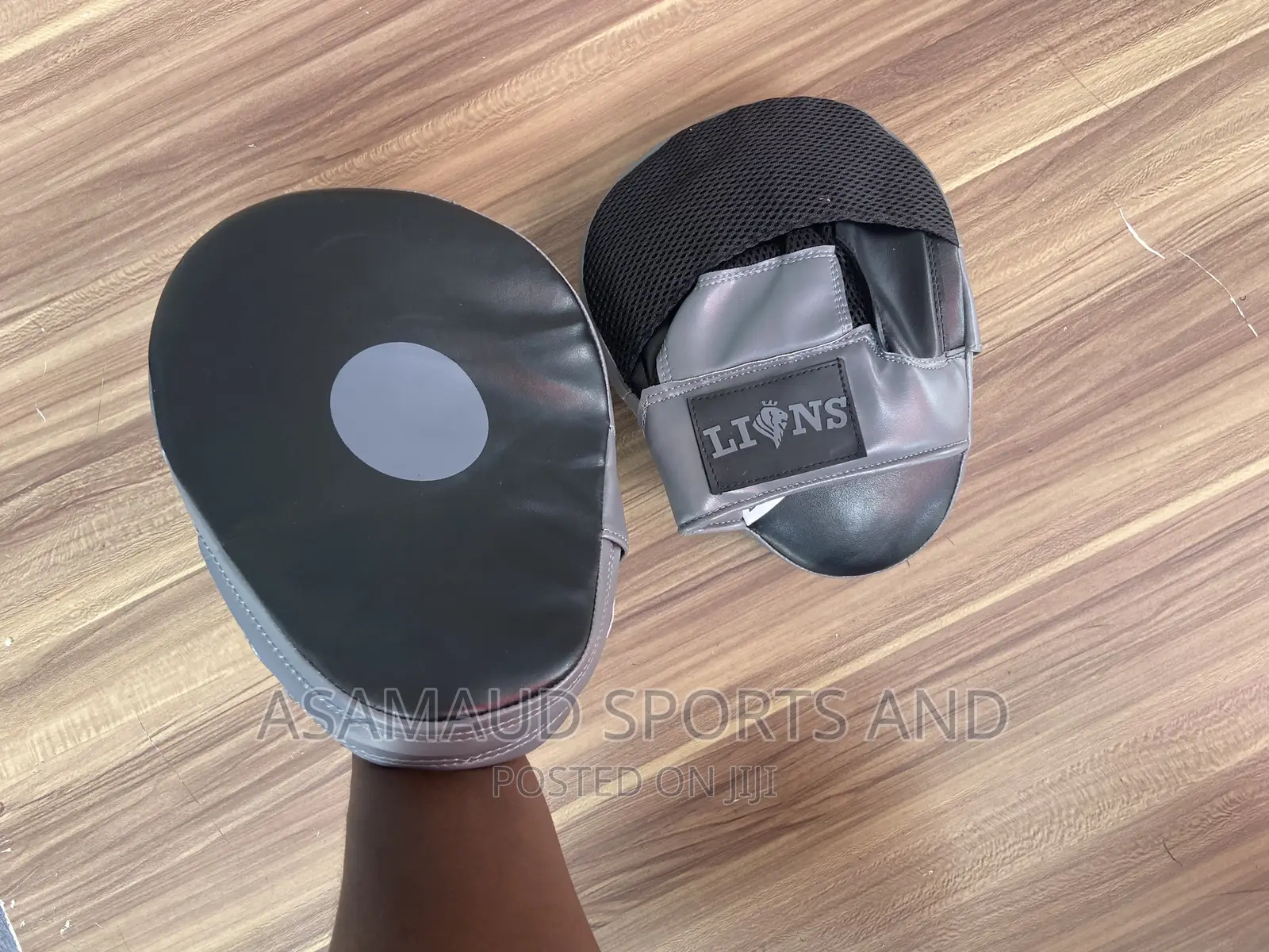 Original Training Hand Pad for Boxers at Cool Price