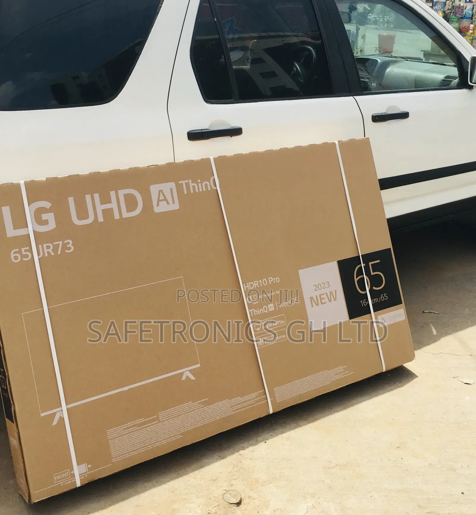 LG Black Glossy LED UHD Smart 65 Inches Tv 