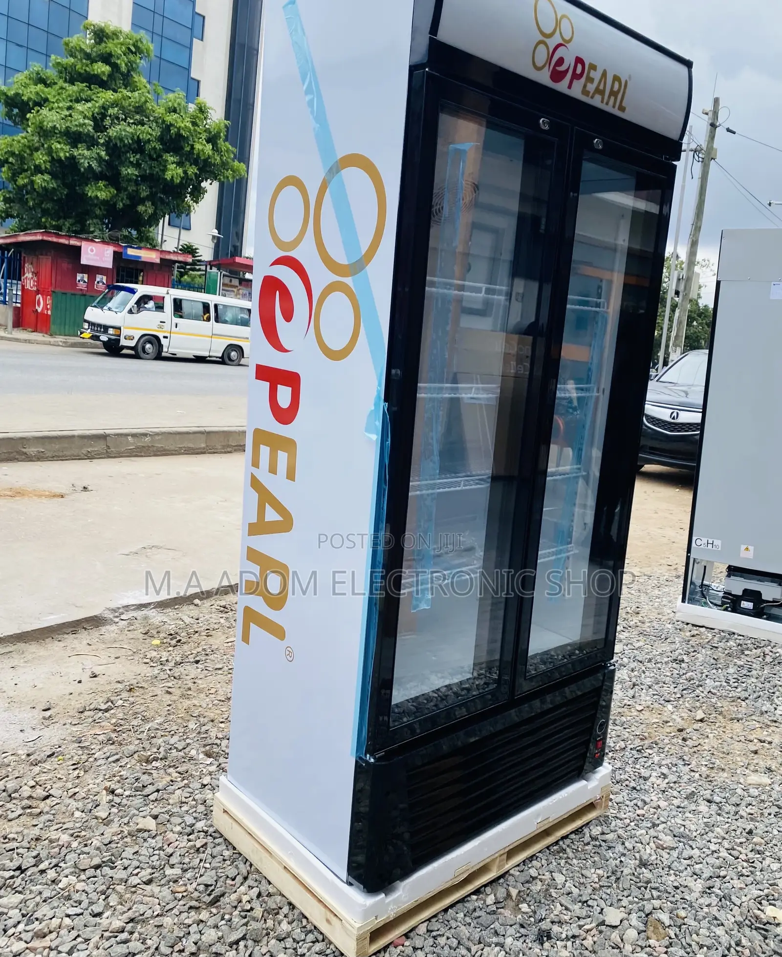 Well Designed Pearl PVC-662-2B 2 Door Display Fridge 