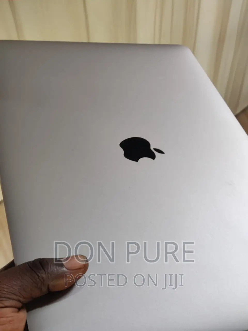 Apple Laptops and Desktops Repairs