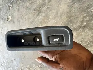 Honda Pilot Tailgate Pull Pocket Handle Door Open Switch