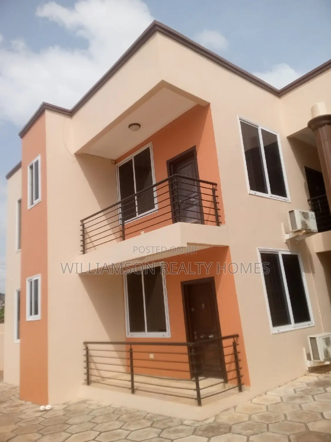 2bdrm Apartment in Community 18, Spintex for rent