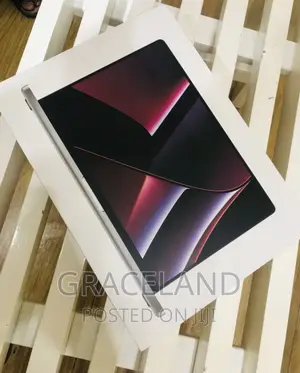 New Laptop Apple MacBook Pro 2023 M2 16-Inch 16GB Intel Core I7 SSD 1T