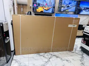 Cinematic View Glossy UHD Slim Samsung 75”Cu8000