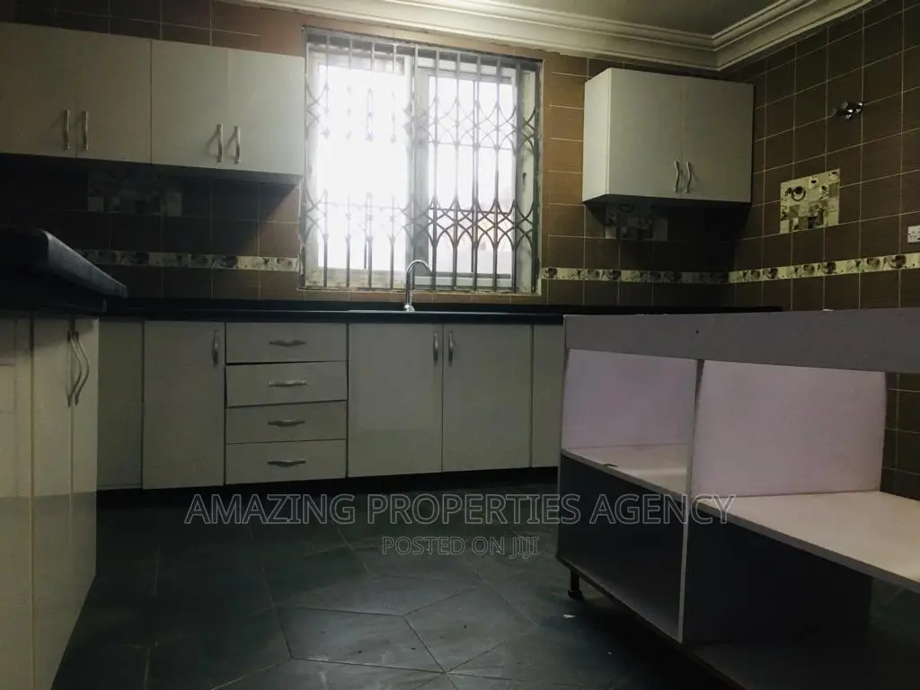 4bdrm House in Spintex for rent
