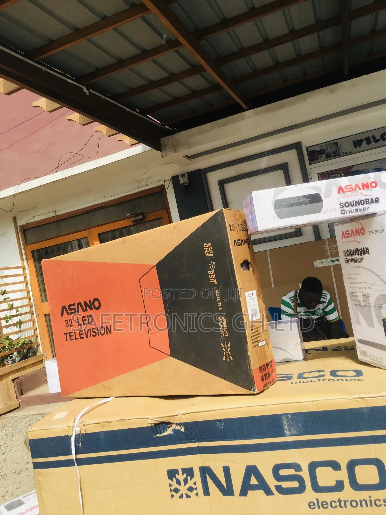 Asano 32 Inches Glossy Led Digital Satelliet Black Tv