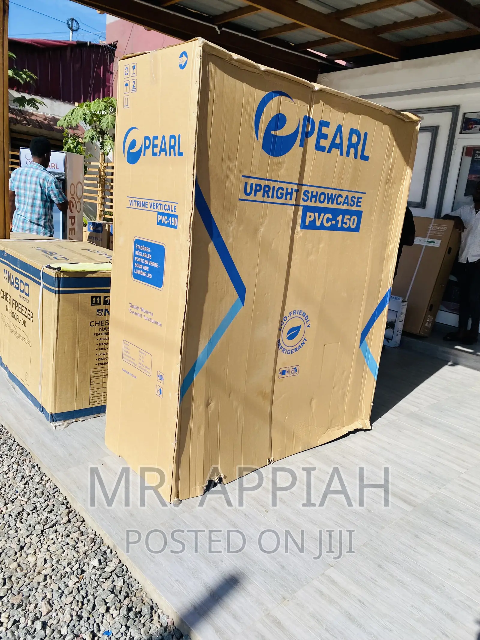 Energy Saving Pearl PVC 150 3 Door Electric Display Fridge