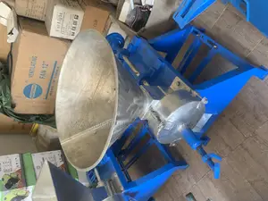 Very Easy to Use Tomatoes Peppers Vegetables Grinding