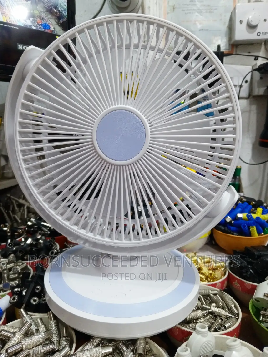 Rechargeable Rotation Table Top Fan
