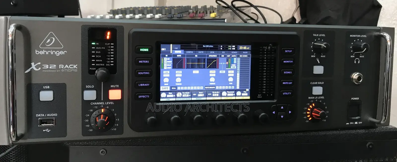 Behringer X 32 Rack