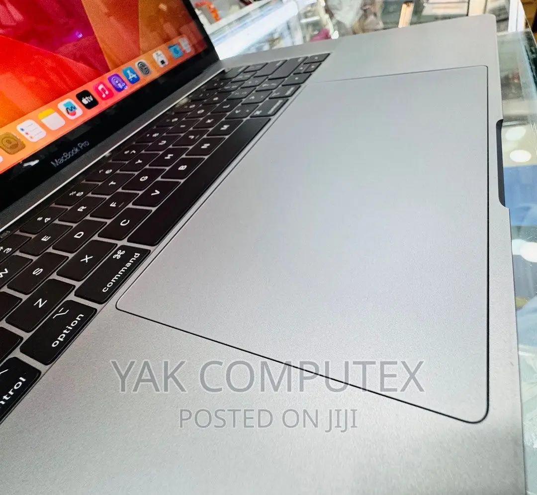Laptop Apple MacBook 2016 16GB Intel Core I7 SSD 256GB