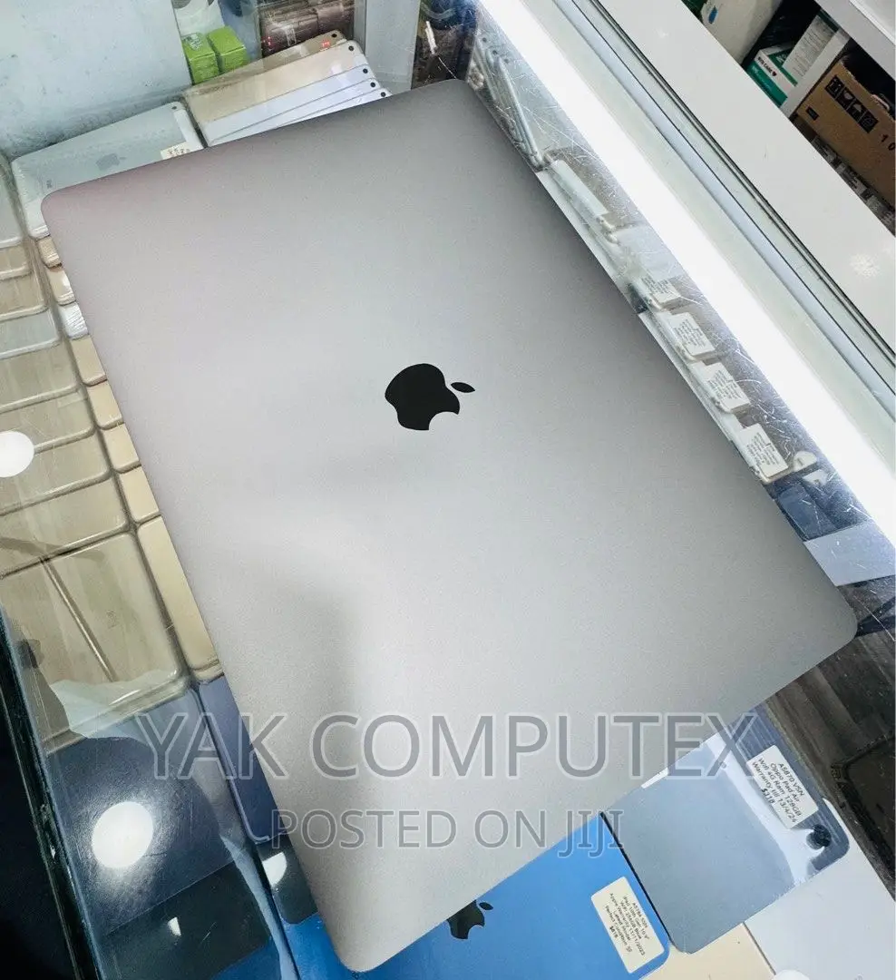 Laptop Apple MacBook 2016 16GB Intel Core I7 SSD 256GB