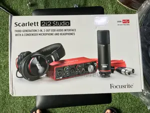 Scarlet 2i2 Studio Bandle Third Generation