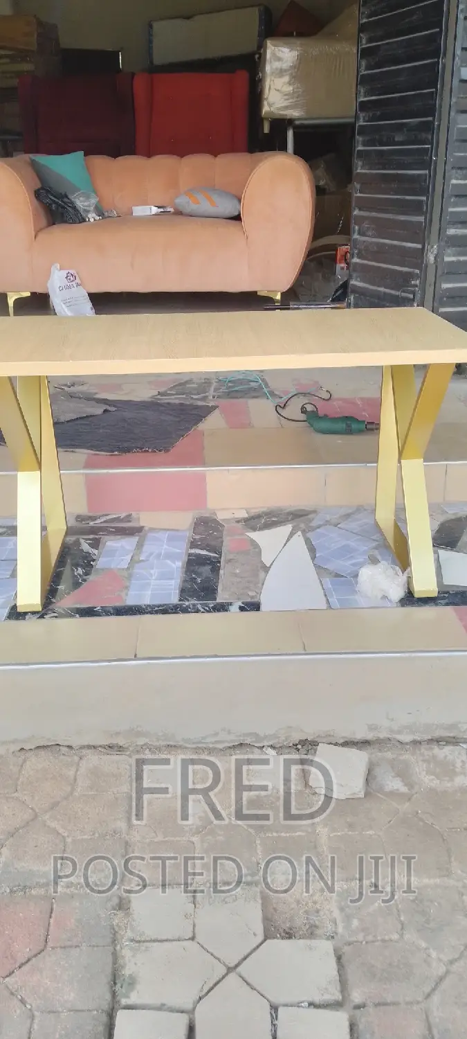 Dinning Tables, Restaurant Tables and Study Table for Sale
