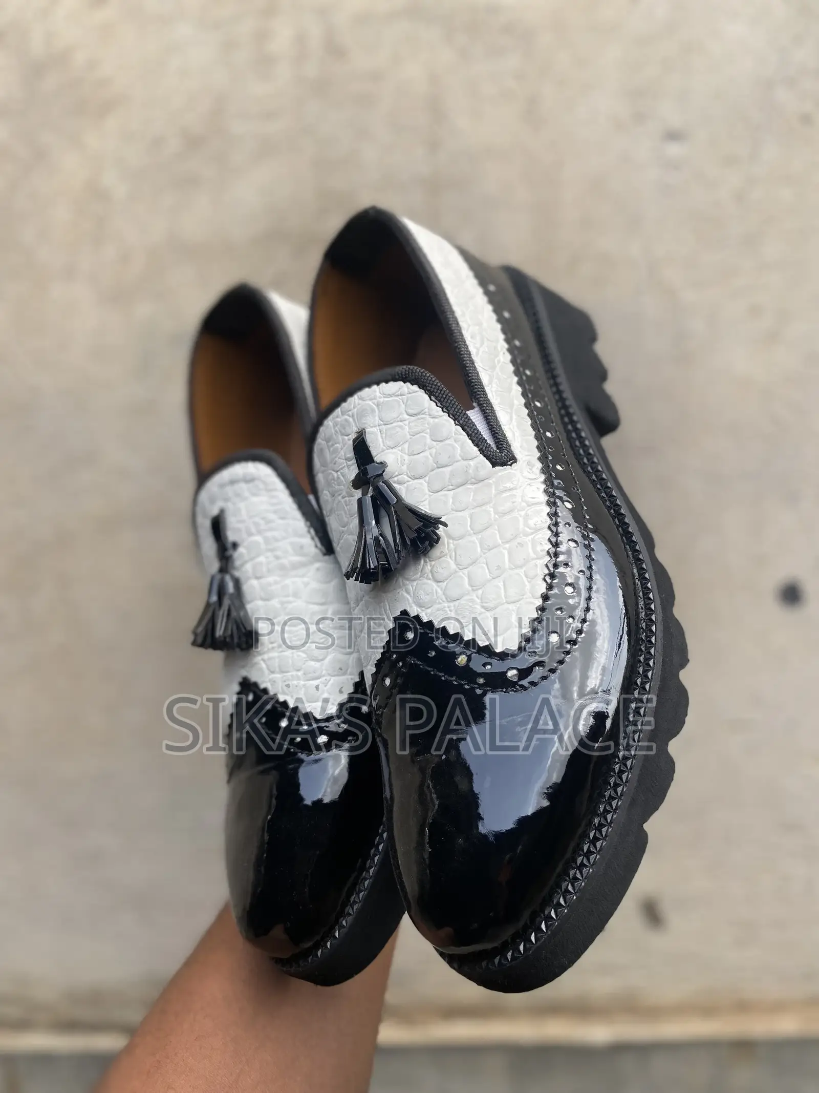Black And White Silk Shoe