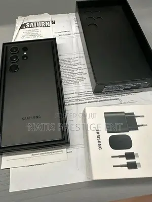 New Samsung Galaxy S10e 128 GB Black