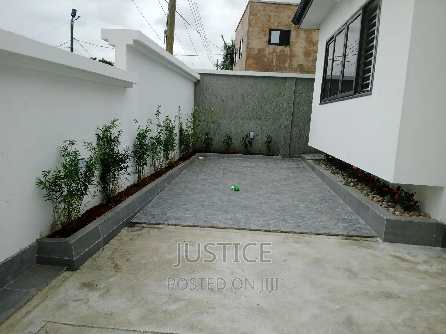 3bdrm House in Musuku Kwabenya for sale