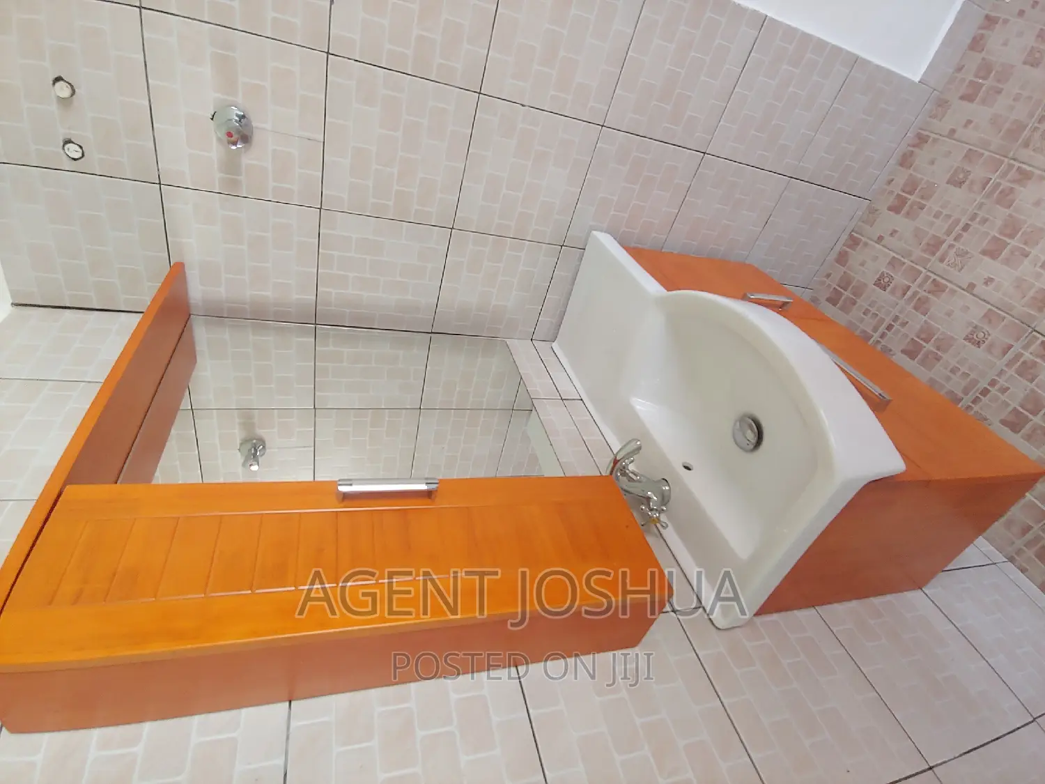 4bdrm House in Mariville Homes, Spintex for rent