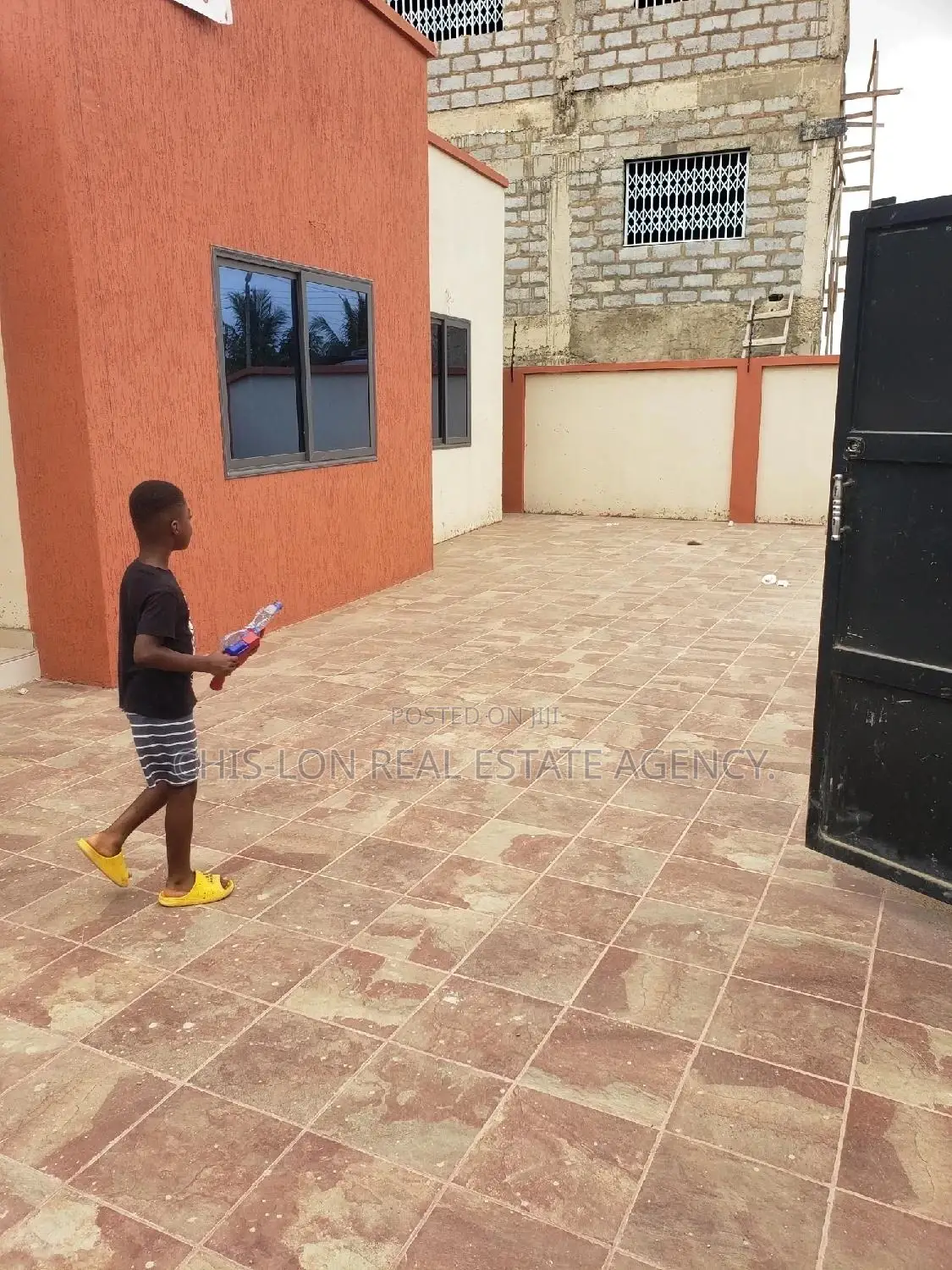 Furnished 3bdrm House in Kasoa Kuwait for sale