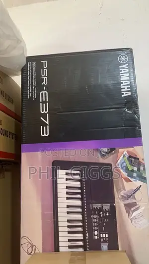Yamaha PSR E473