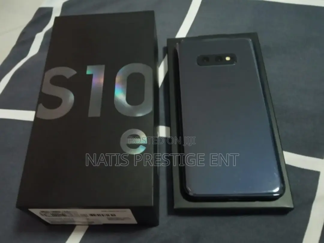 New Samsung Galaxy S10e 128 GB White