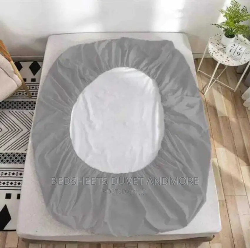 Quilted Waterproof Matress Protector With 2 Pillow Covers