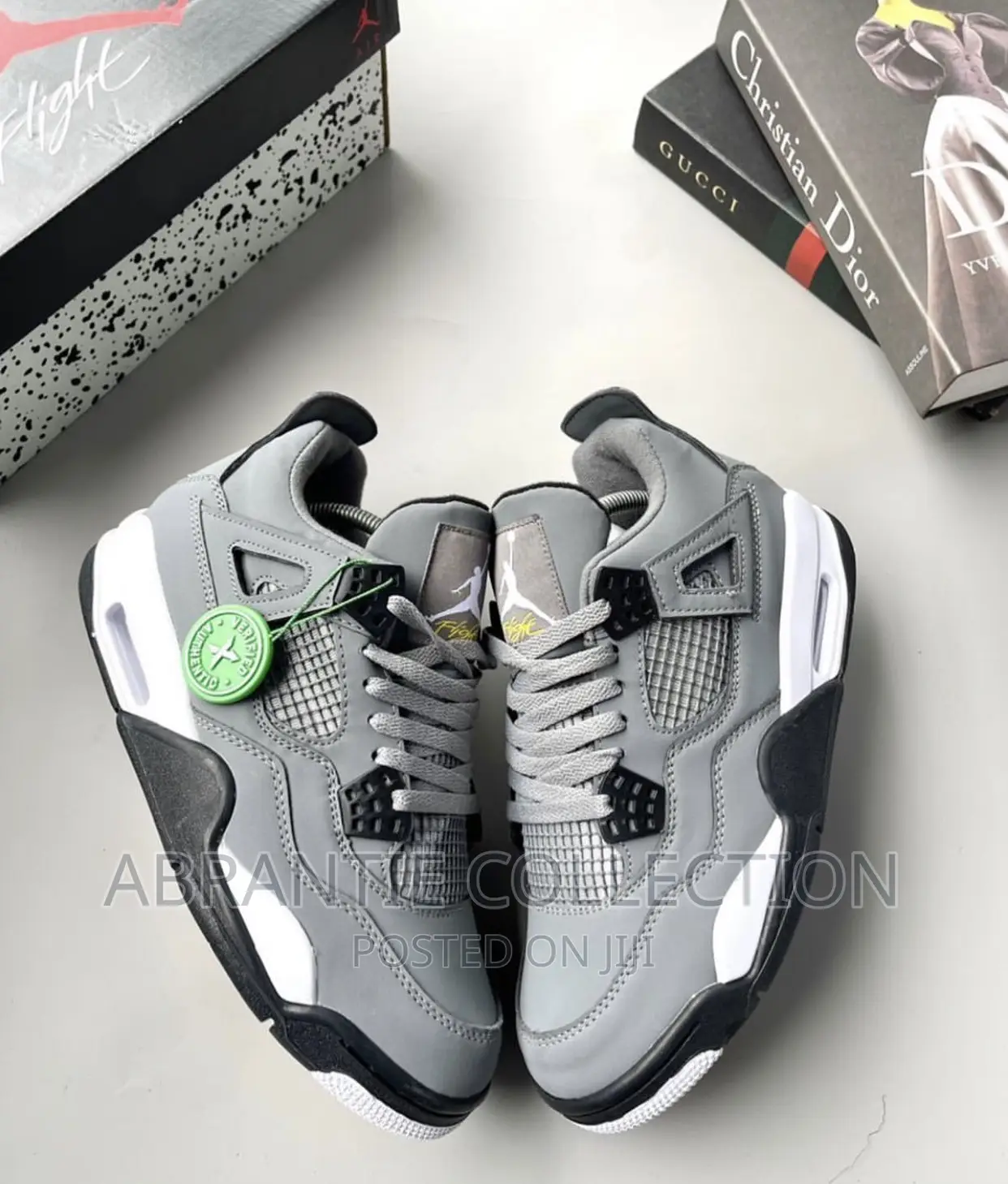 Air Jordan 4
