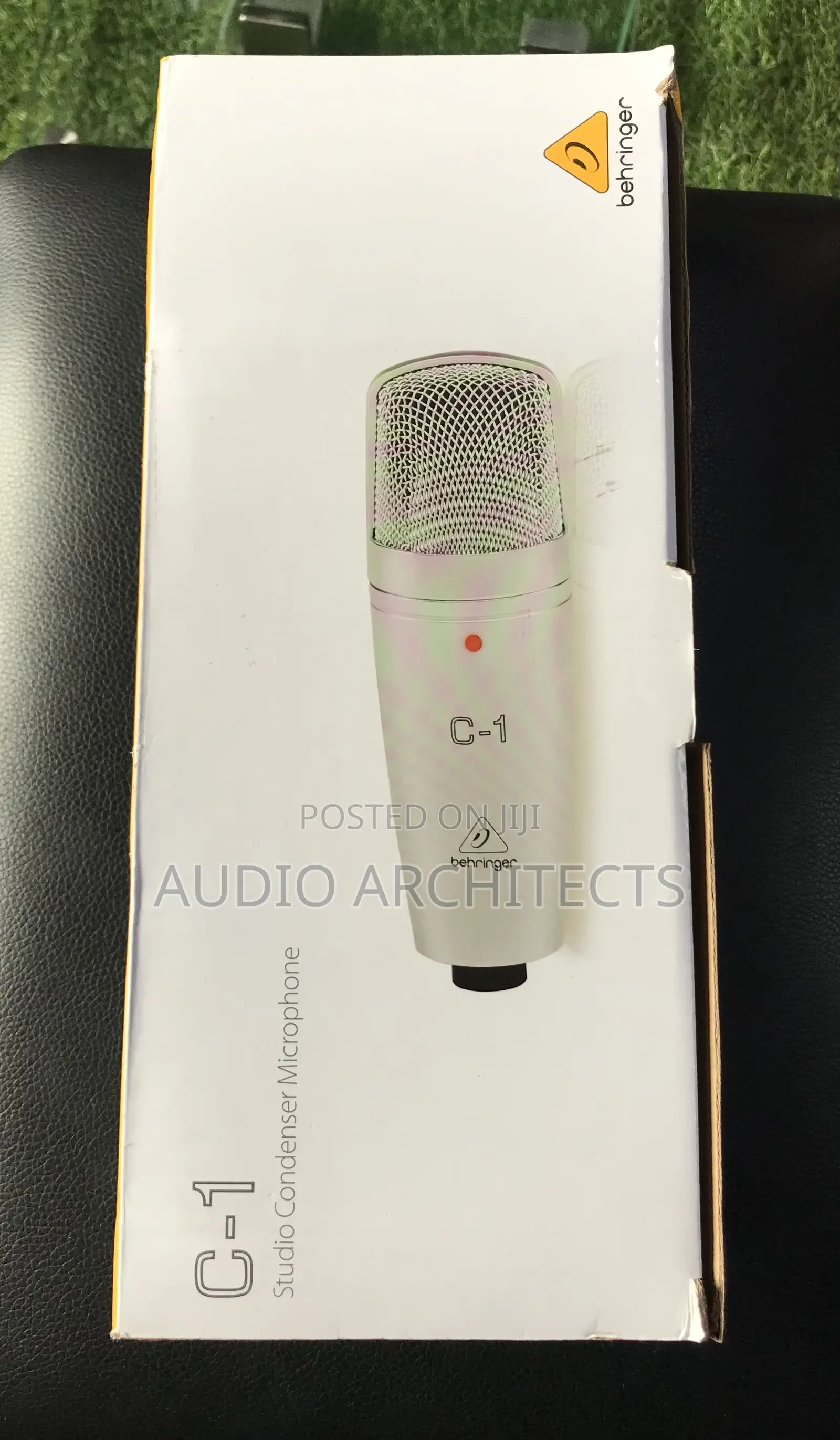 Studio Microphone Behringer C1
