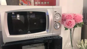 Silver Designed Nasco 20L Solo Microwave Oven