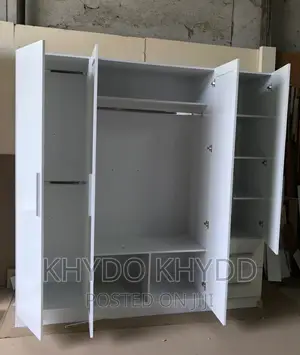 Wardrobe Ultramodern
