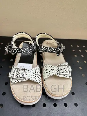 Black White Dotted Clark’S Sandals
