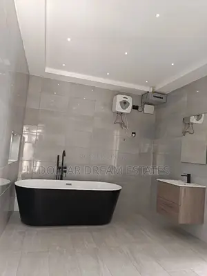 4bdrm House in East Legon for sale