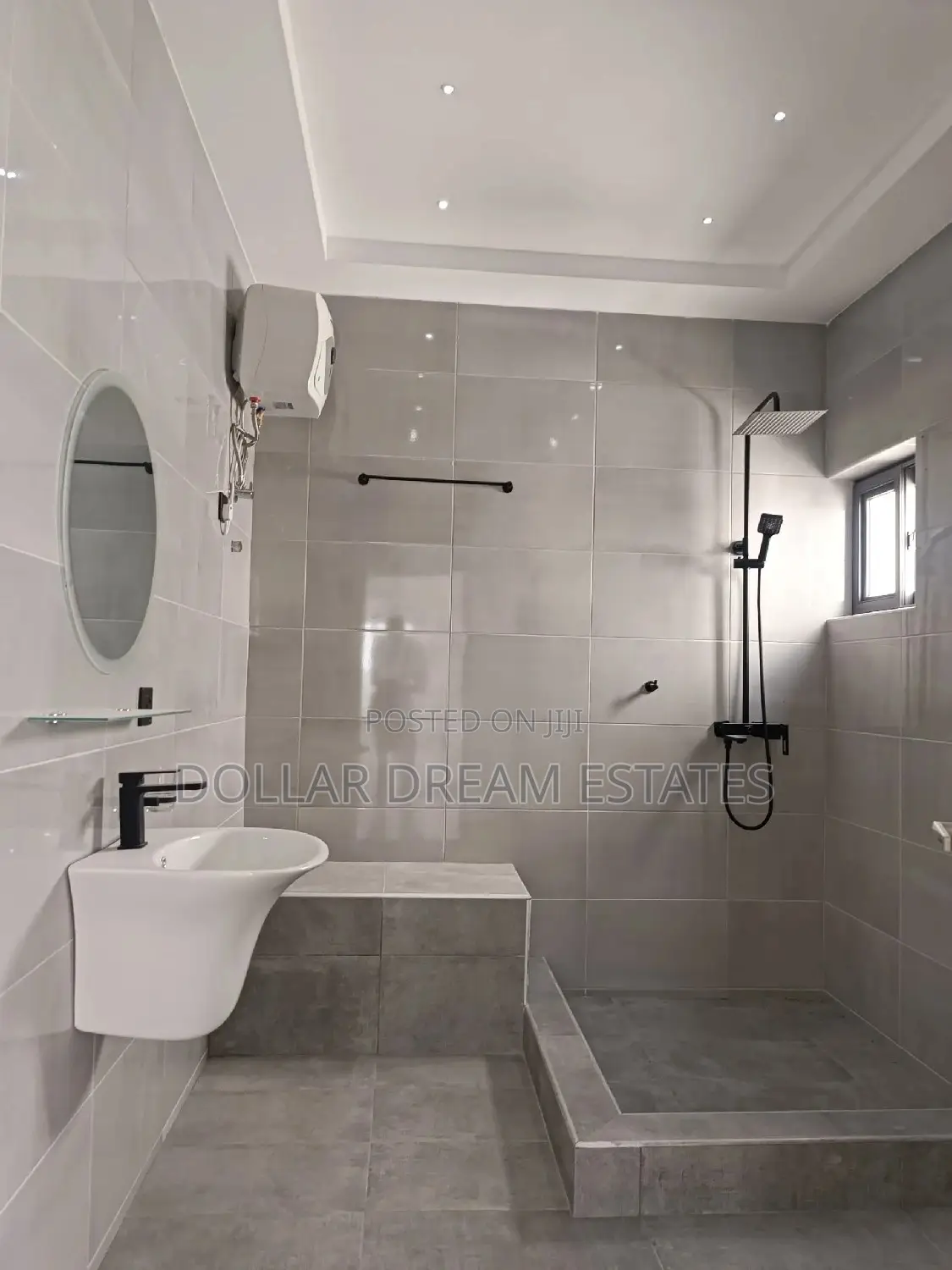 4bdrm House in East Legon for sale