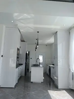 4bdrm House in East Legon for sale