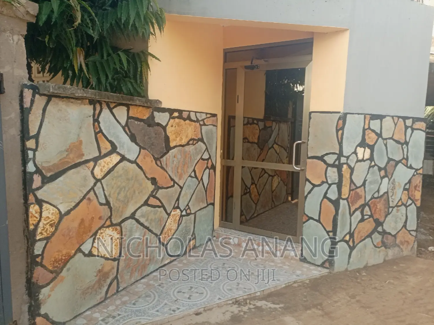 1bdrm Apartment in Dorns Properties, New Town for rent