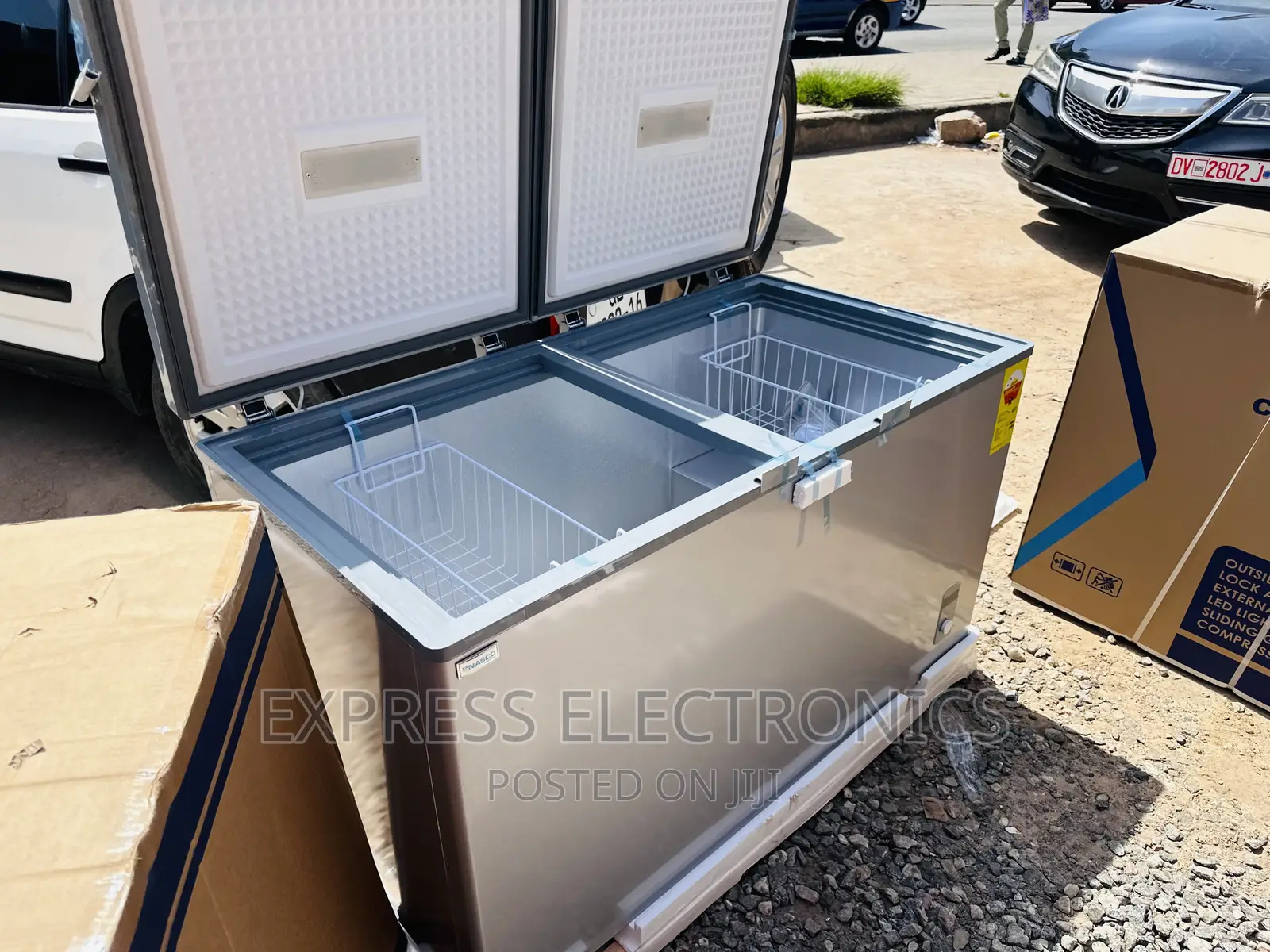 Better Deal on Nasco Double Door 424L Chest Grey