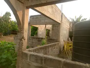 4bdrm House in Kwabenya Behind Bank for sale