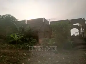 4bdrm House in Kwabenya Behind Bank for sale