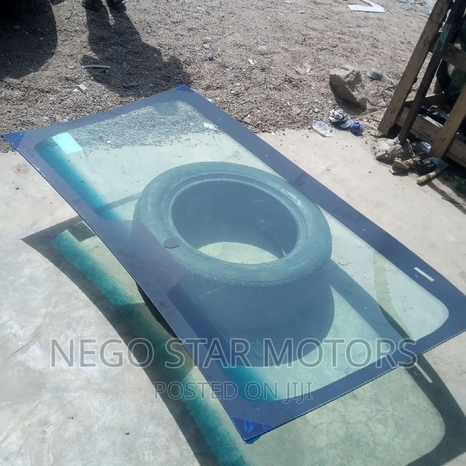 Dodge Journey 2009 Front Windscreen