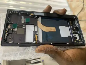 Photo - Samsung S22 Ultra Screen Replacement