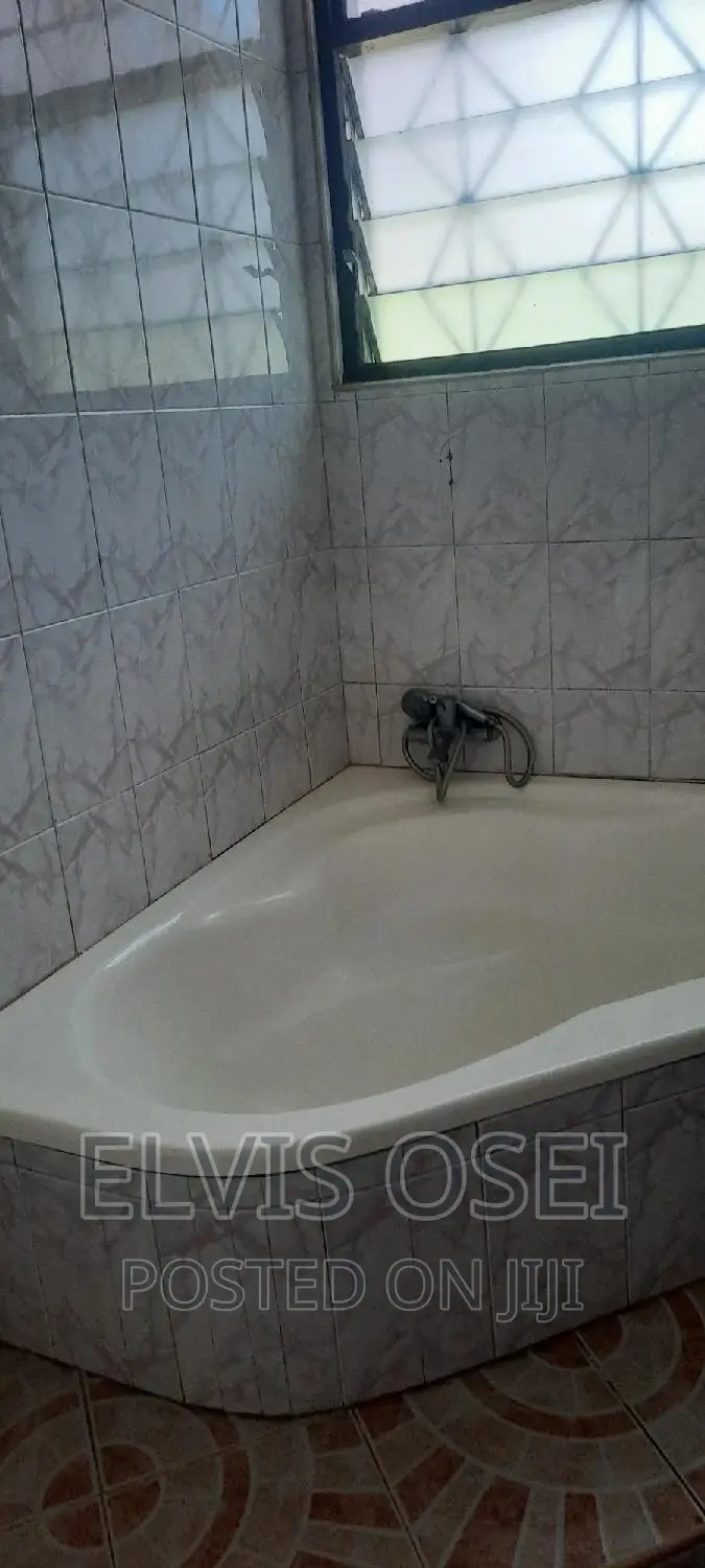 4bdrm House in Gbawe Telecom for rent