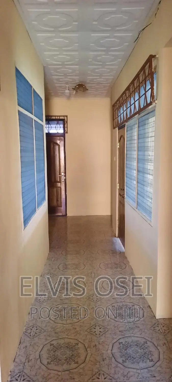 4bdrm House in Gbawe Telecom for rent