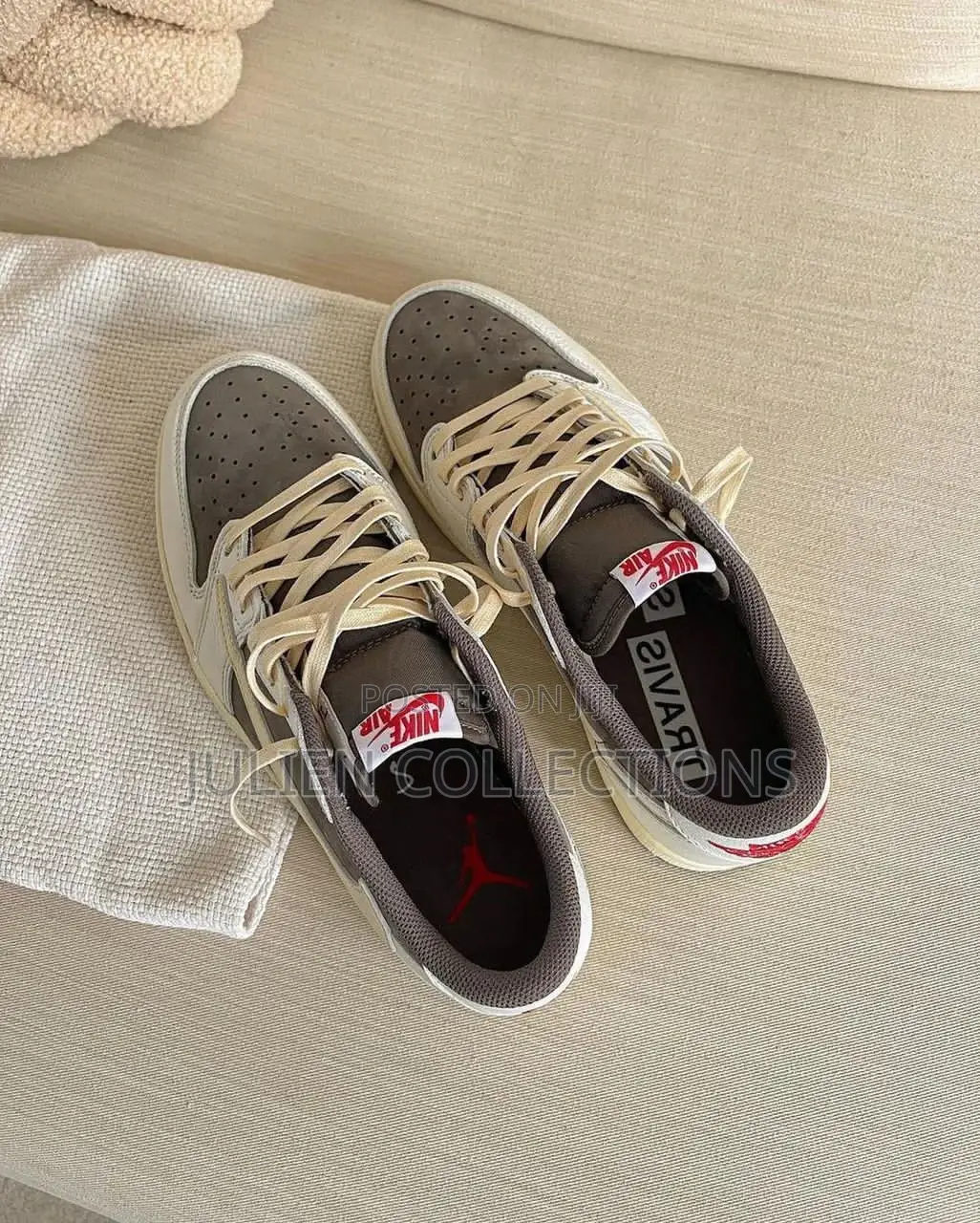Jordan 1 Low OG Travis Scott