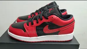 Jordan 1 Low