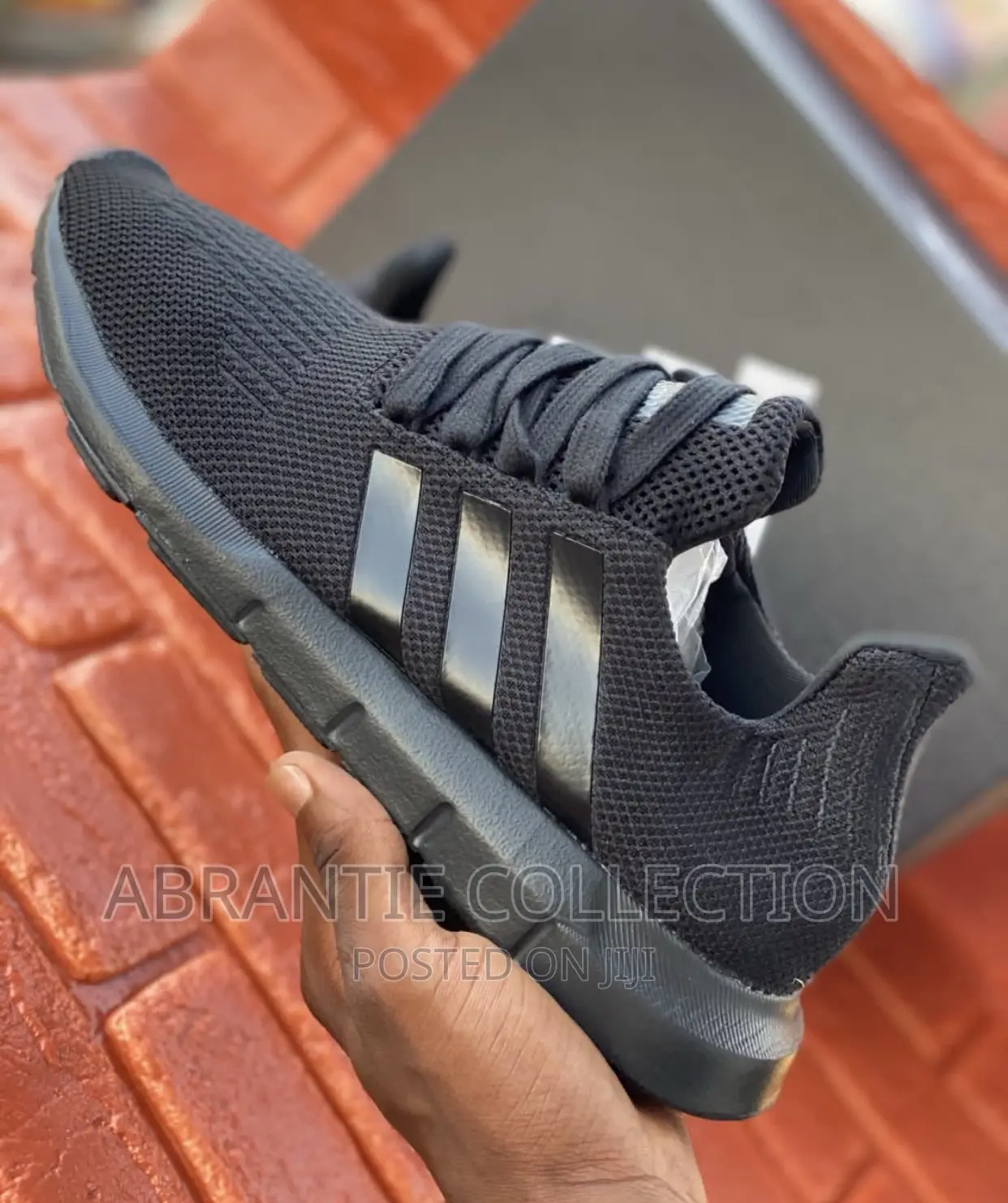 Adidas Swift Run