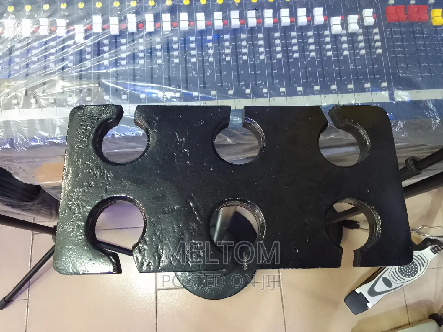 Multi Round-Base Microphone Holder Stand