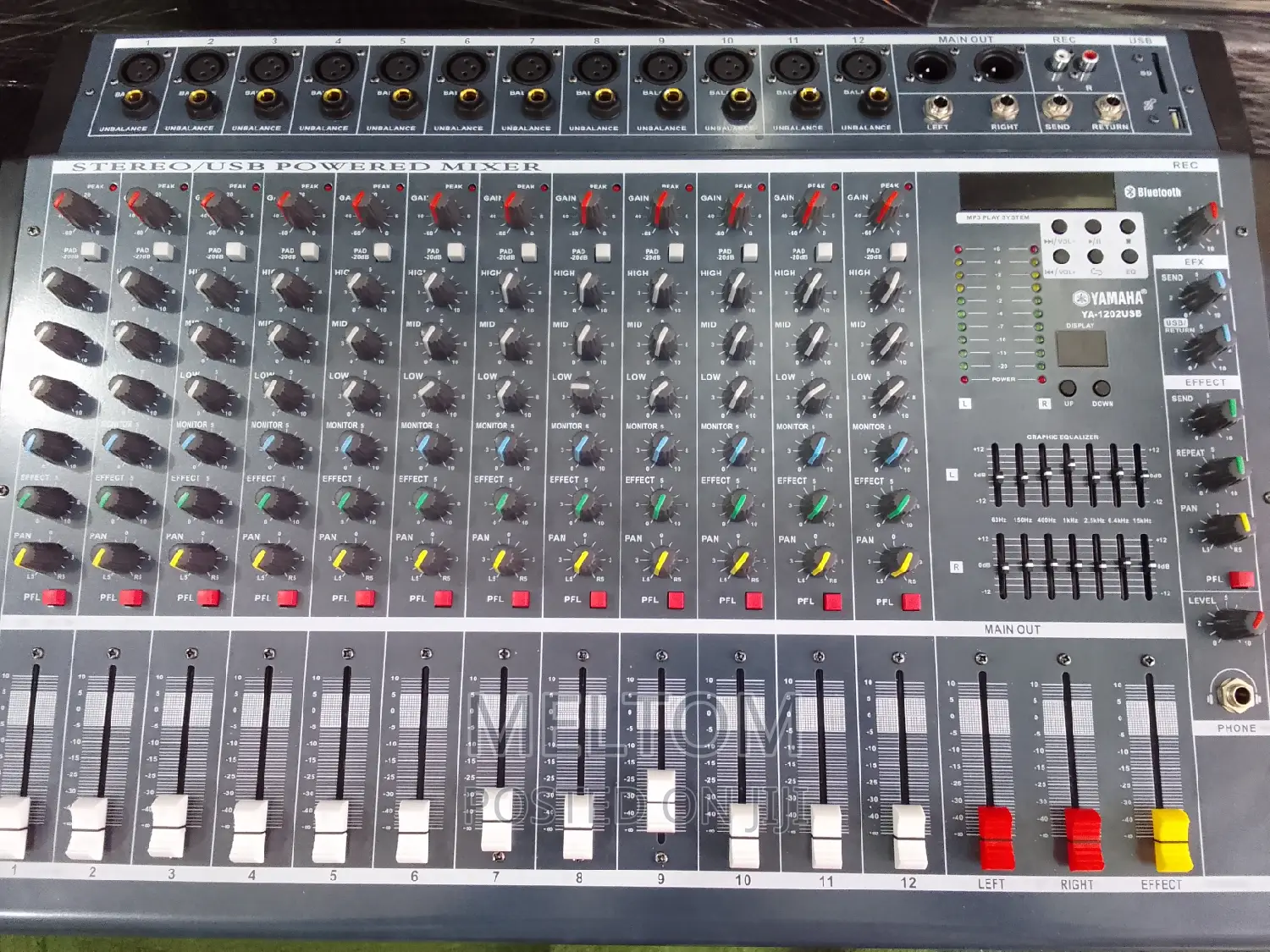 Yamaha Ya1202usb 12channels Powered Amplified Mixer