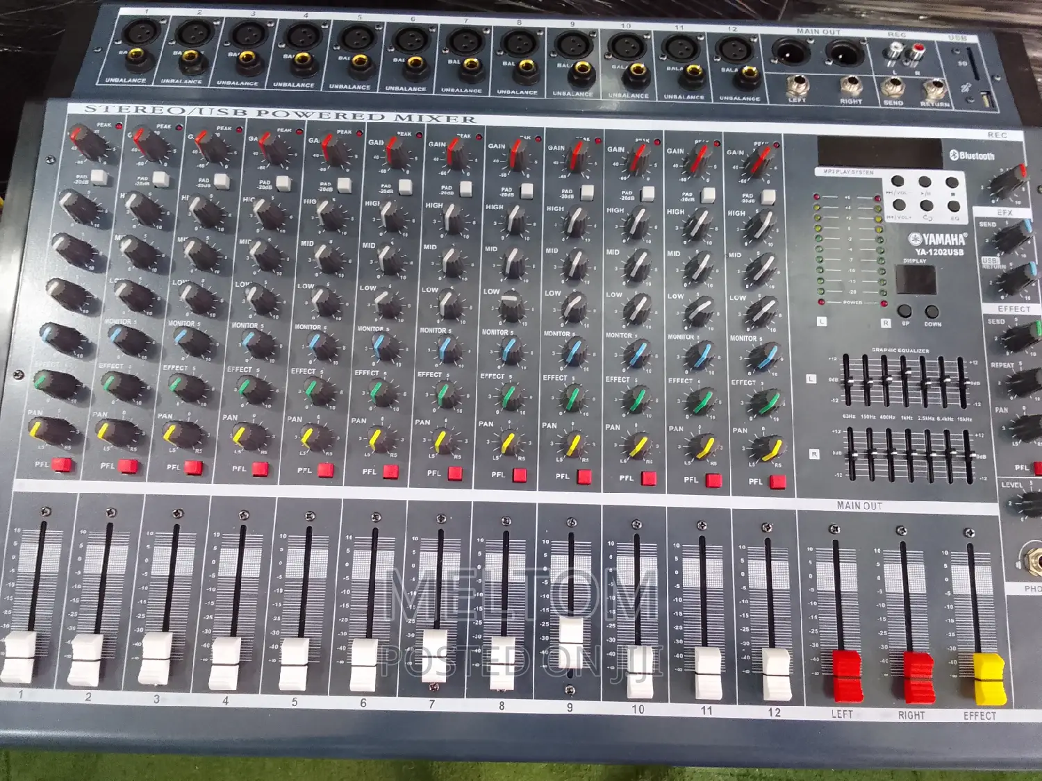 Yamaha Ya1202usb 12channels Powered Amplified Mixer
