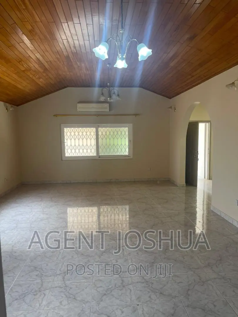 4bdrm House in Regimanuel Golden, Airport Residential Area for rent