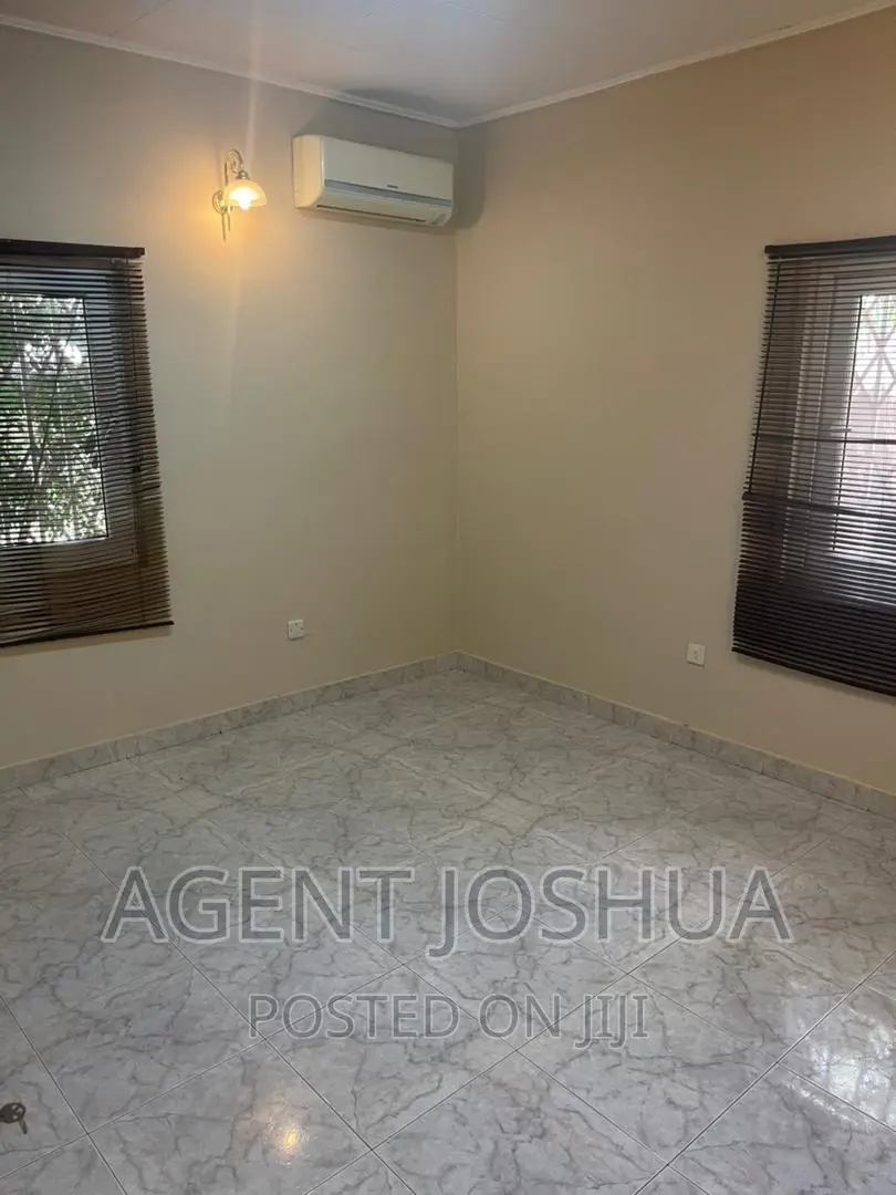 4bdrm House in Regimanuel Golden, Airport Residential Area for rent